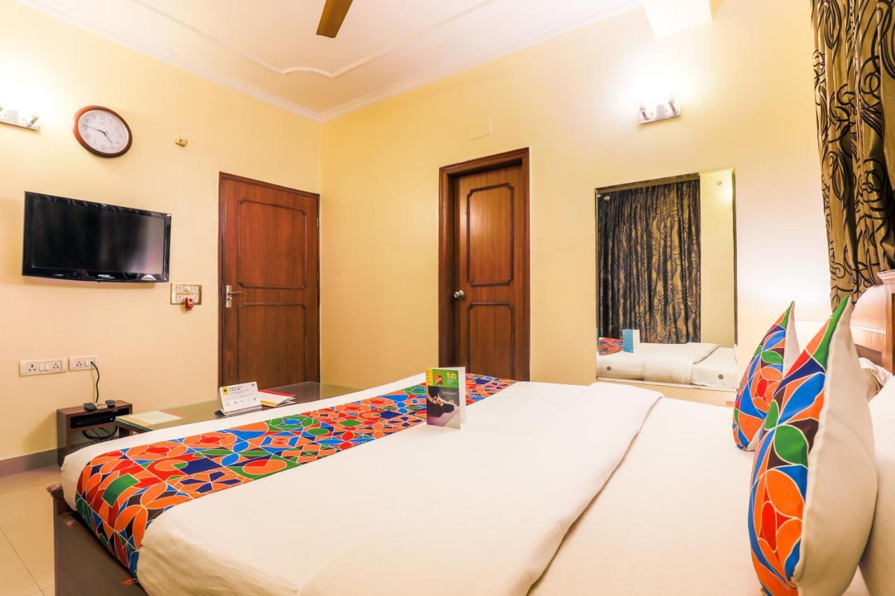 Fabhotel Kashish Residency Sector 26 Noida Dış mekan fotoğraf
